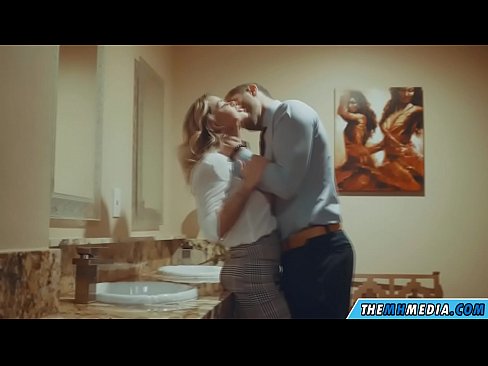 ❤️ Wenn eine vollbusige Blondine dich in einer öffentlichen Toilette verführt ❌ Sex video bei uns de.nastypornpics-com.ru ❌❤